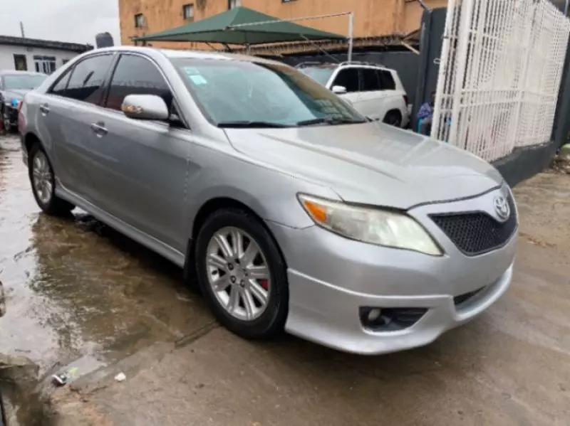 Toyota Camry   - 2007