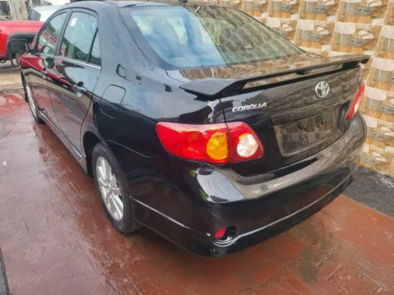 Toyota corolla   -