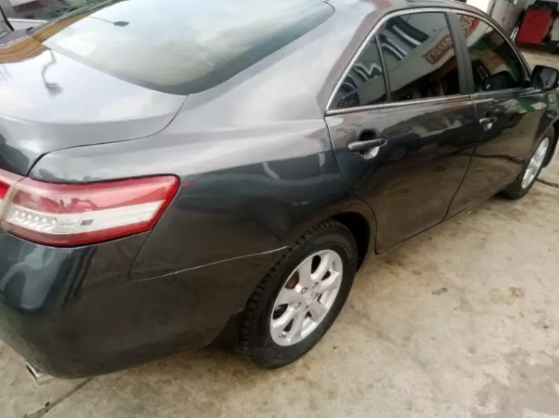 Toyota Camry   - 2010