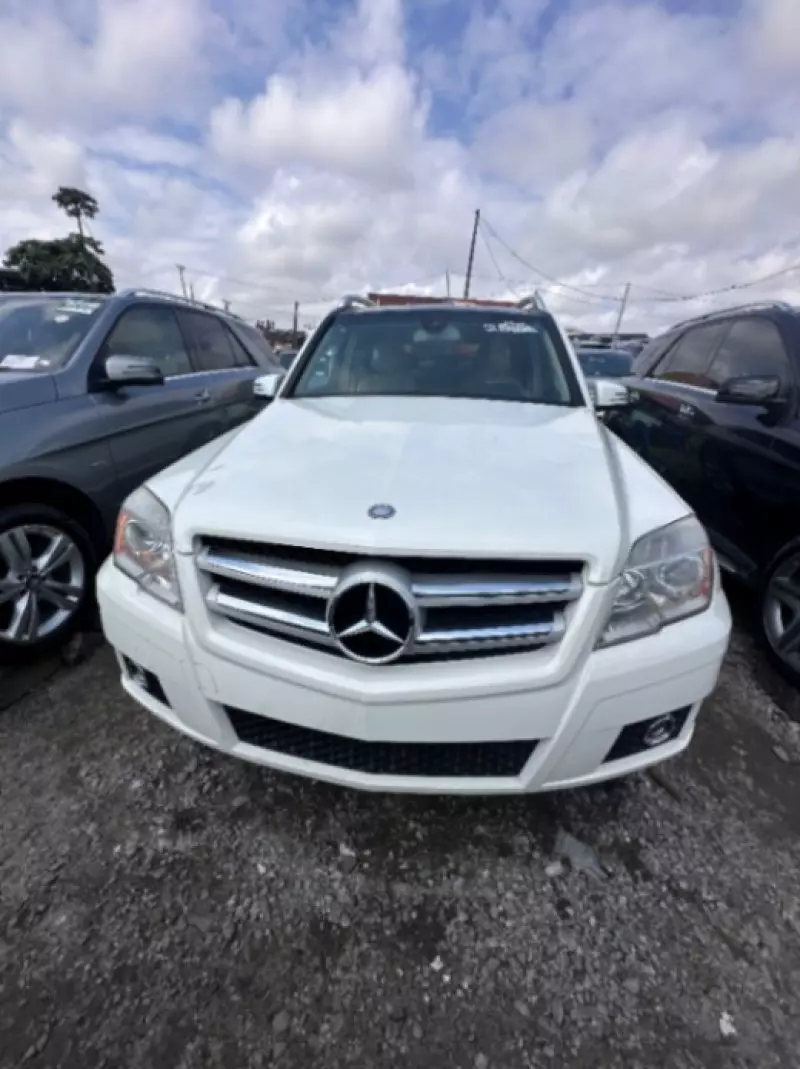 Mercedes-Benz GLK 350   - 2011