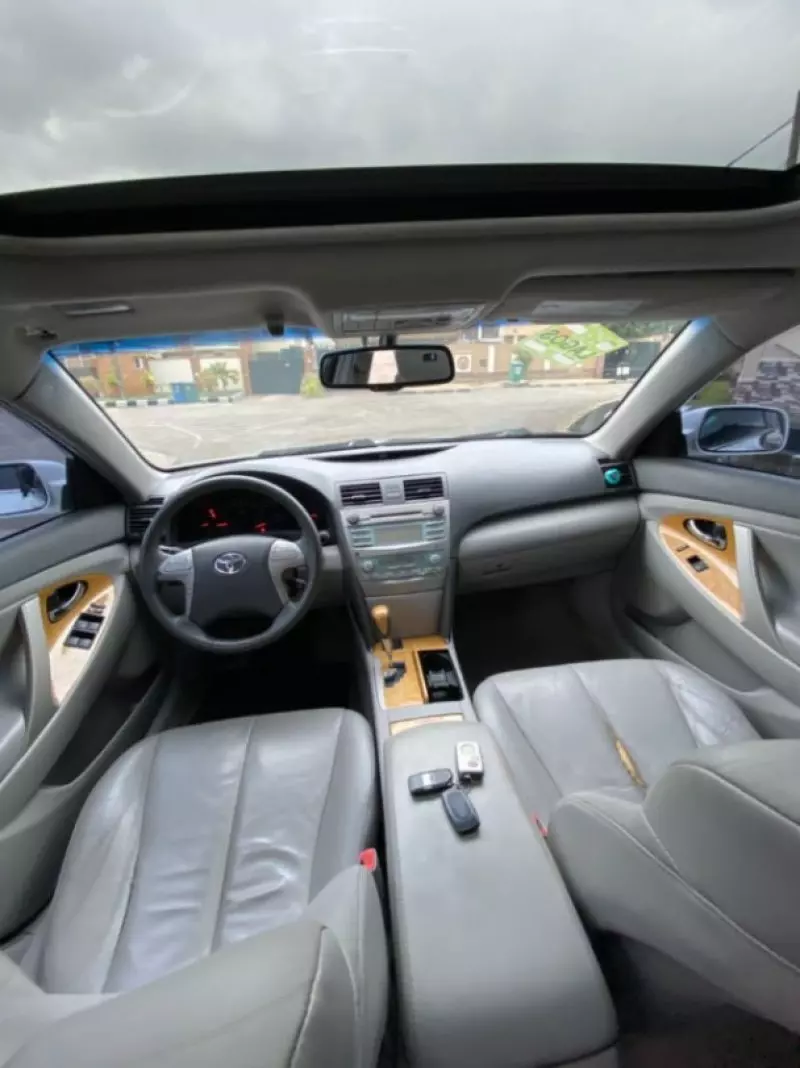 Toyota Camry   - 2007
