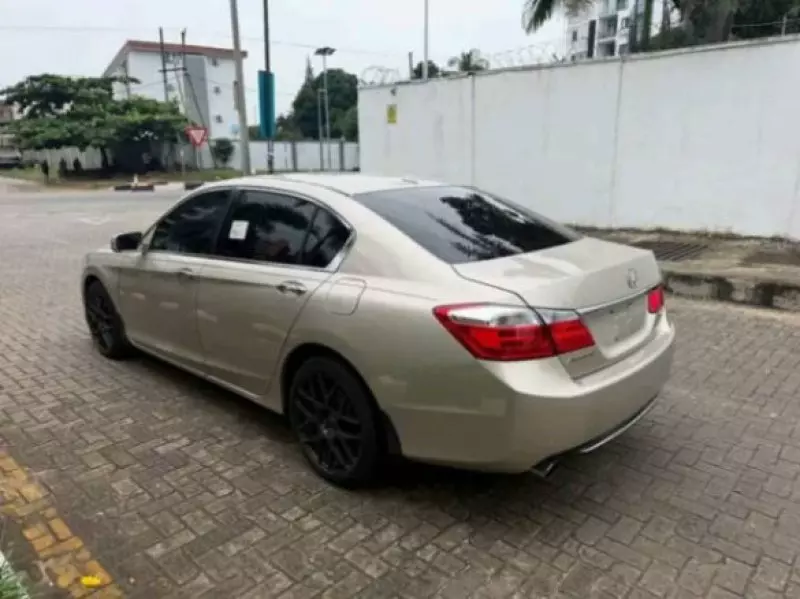 Honda Accord   - 2014