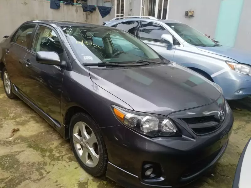Toyota Corolla   - 2011