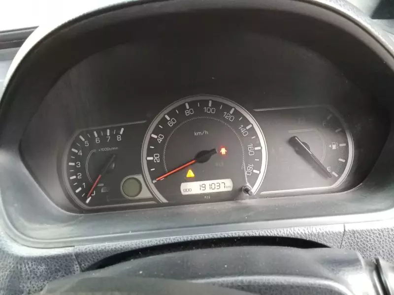 Toyota Noah   - 2014