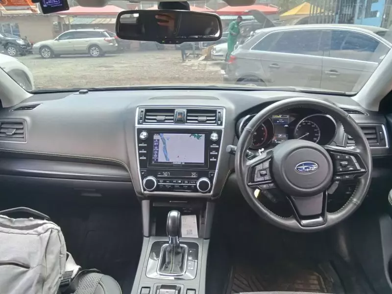 Subaru Outback   - 2018