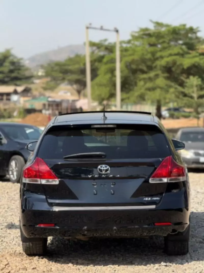 Toyota Venza   - 2013