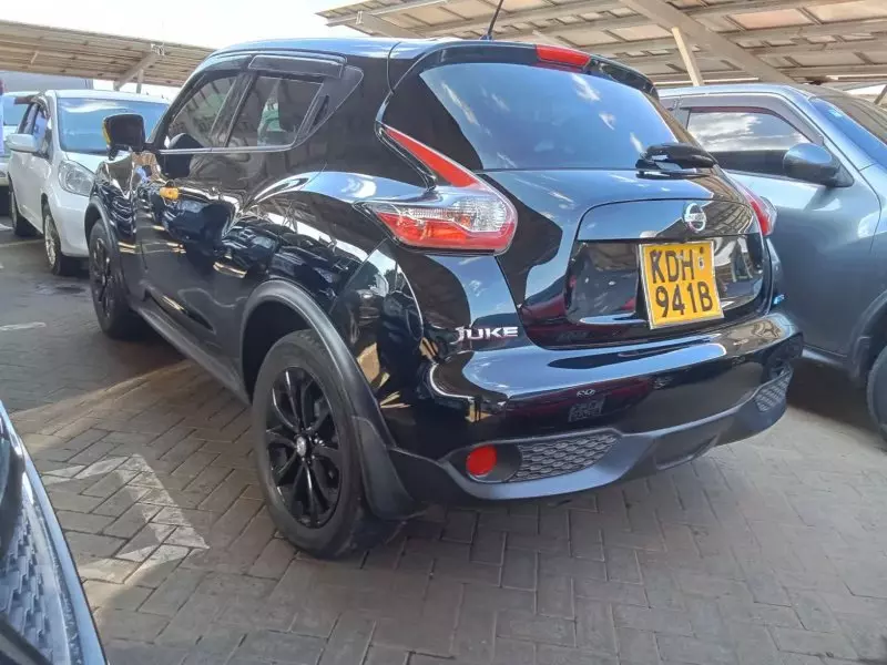 Nissan Juke   - 2015