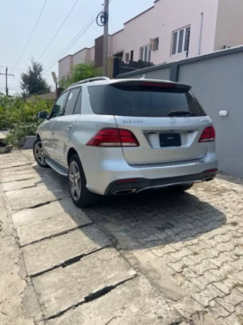 Mercedes-Benz ML 350