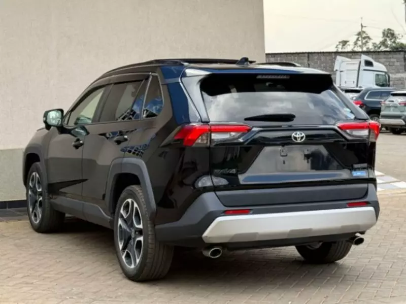 Toyota Rav 4 8AT 2.5l (Adventure Grade)   - 2019