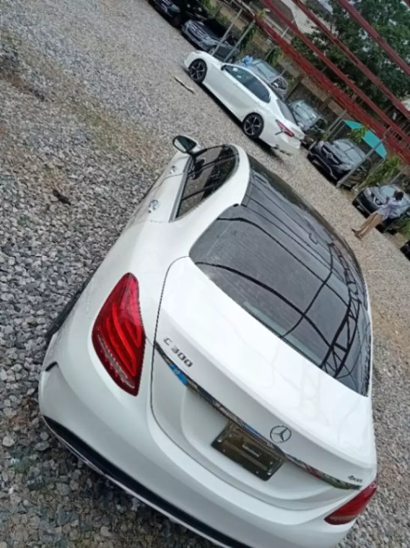 Mercedes-Benz C 300   - 2014