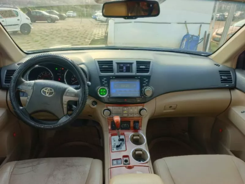 Toyota Highlander   - 2009