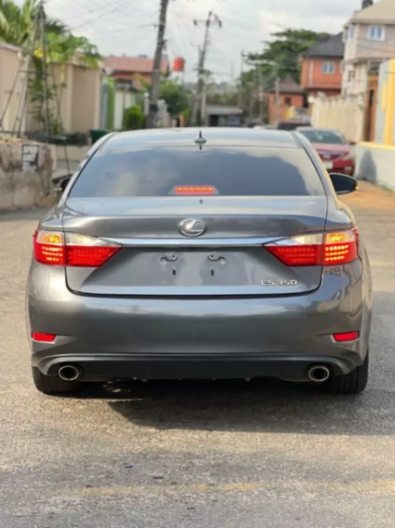 Lexus ES 350   - 2013