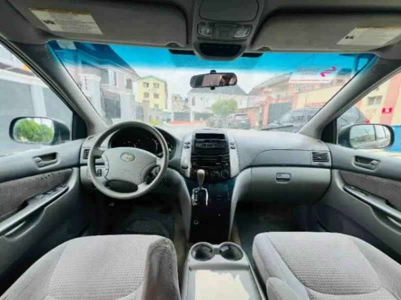 Toyota Sienna