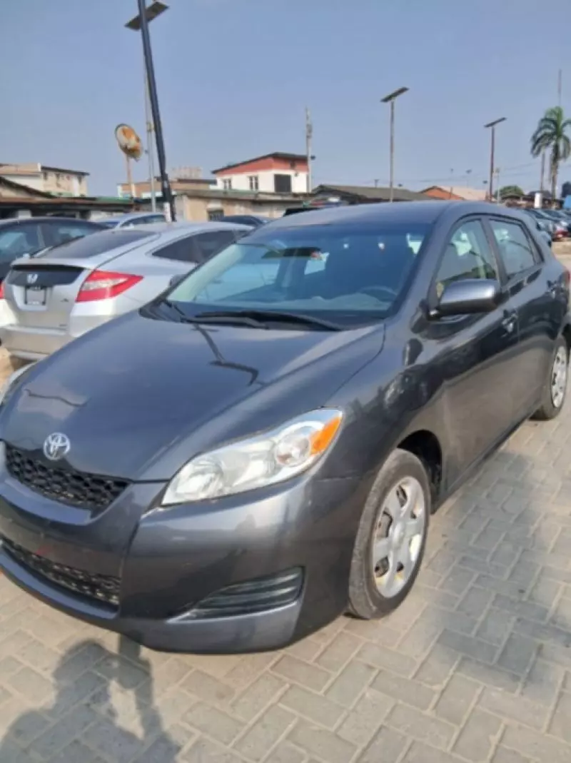 Toyota Corolla Matrix   - 2009