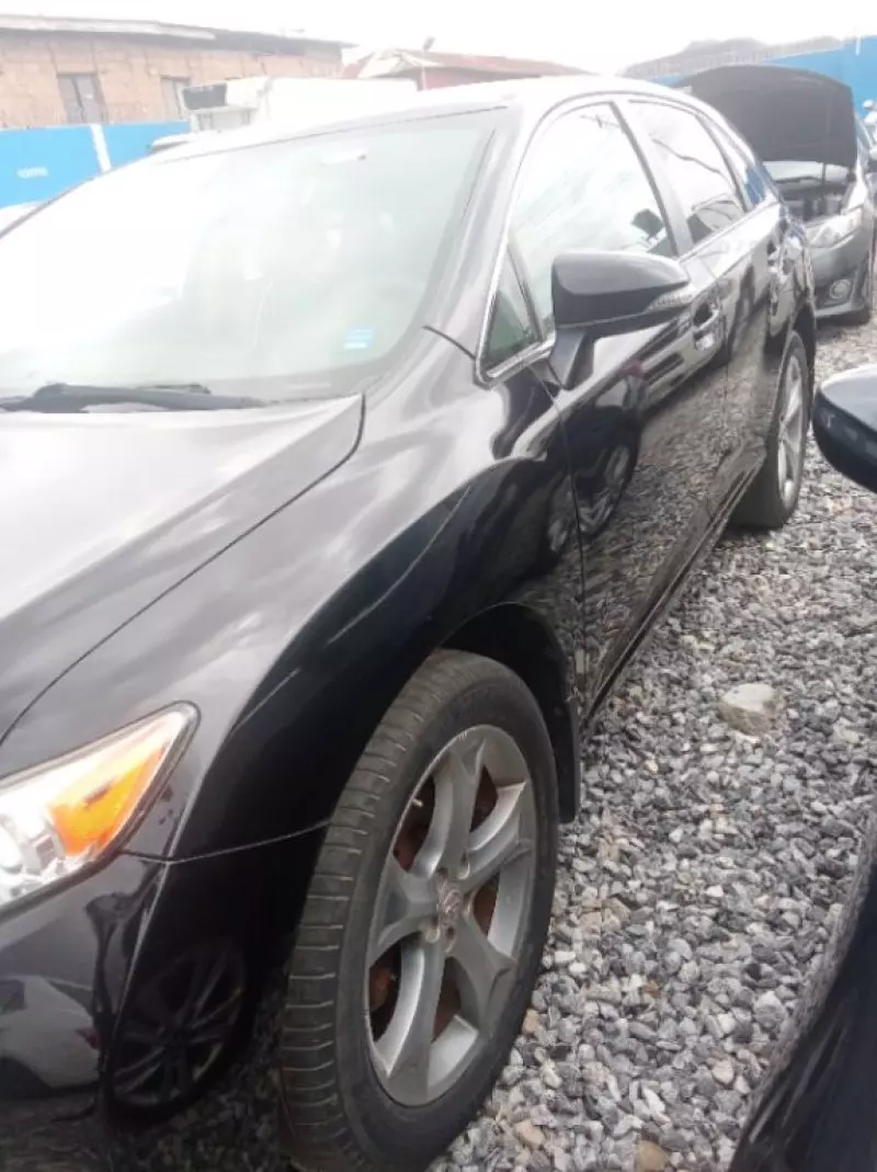 Toyota Venza   - 2014