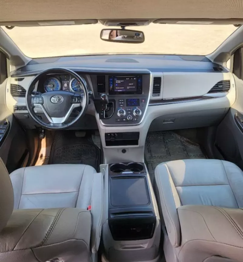 Toyota Sienna