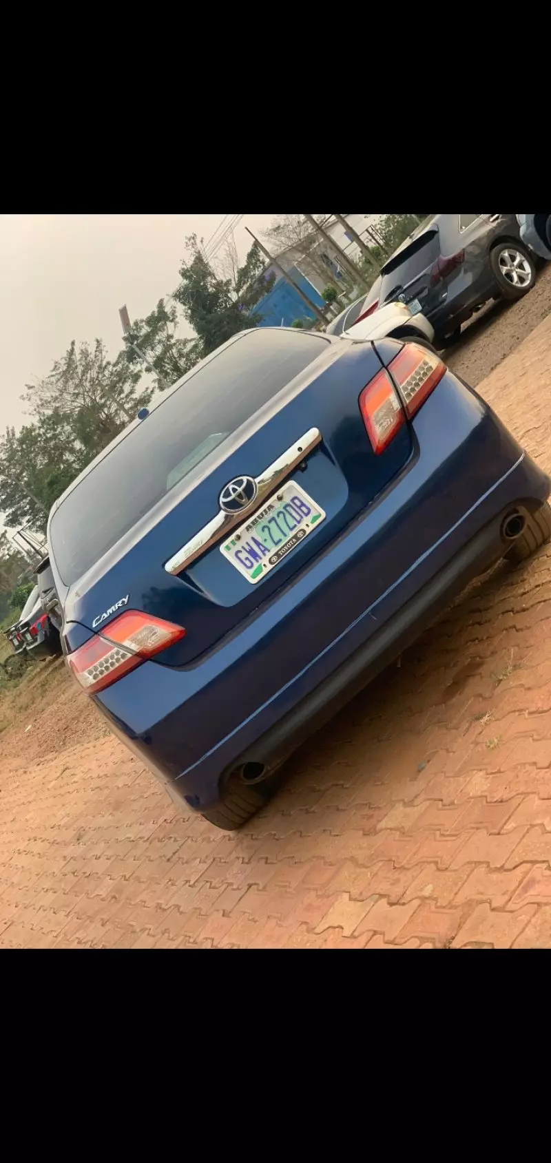 Toyota camry   - 2010