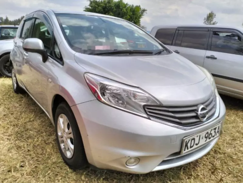 Nissan Note   - 2015