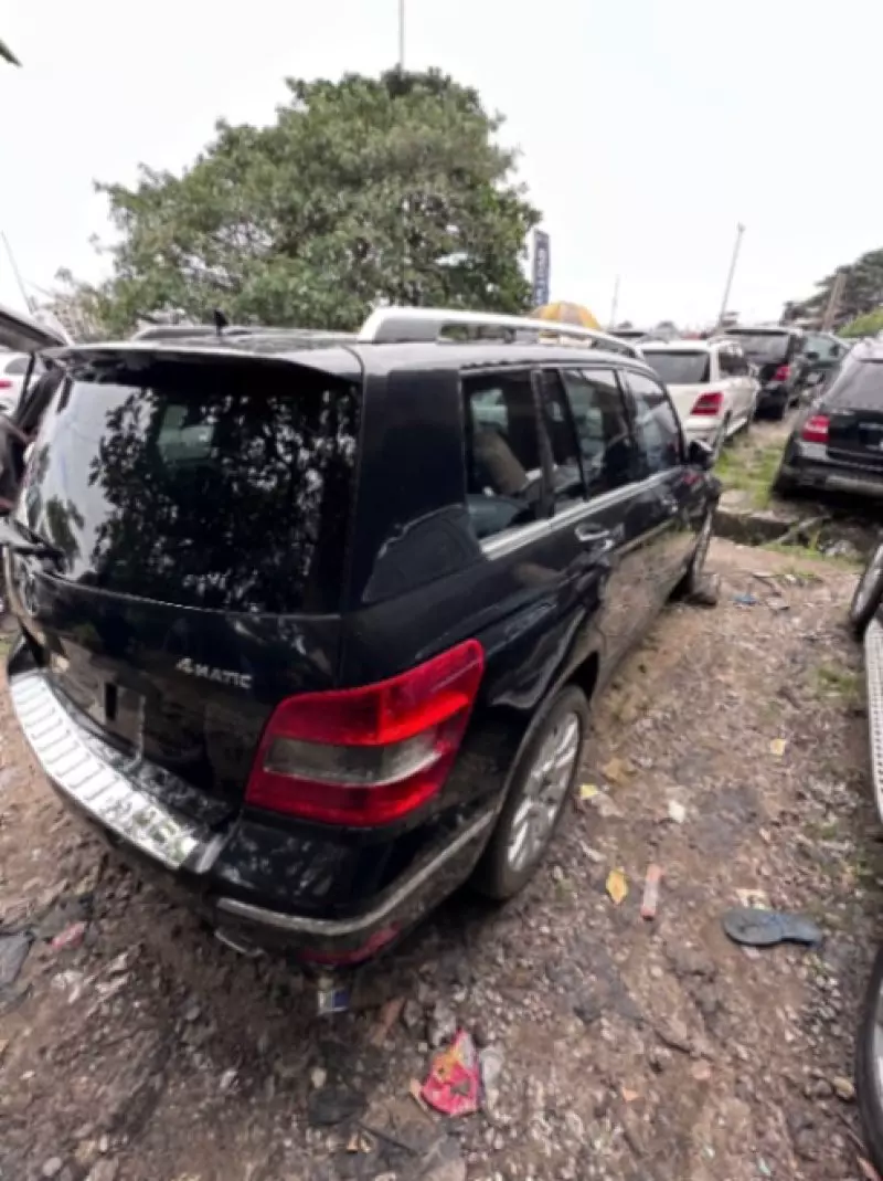 Mercedes-Benz GLK 350   - 2012