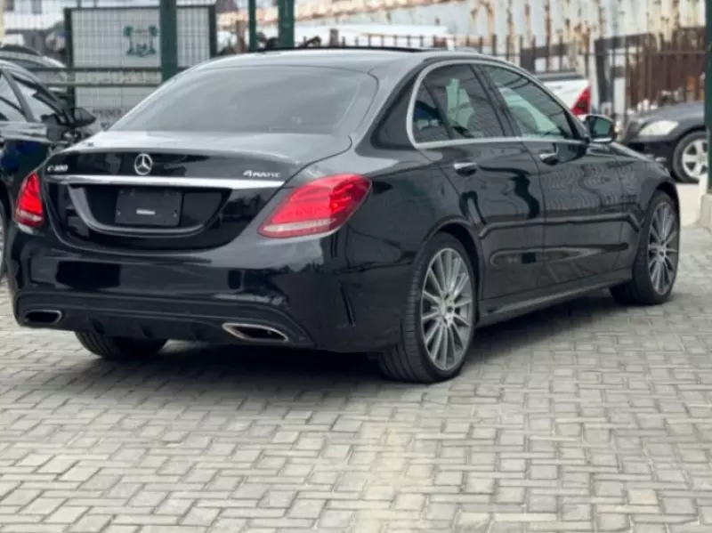 Mercedes-Benz C-Class   - 2015