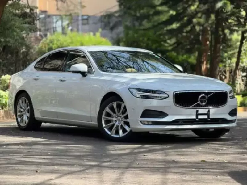 Volvo S90   - 2017