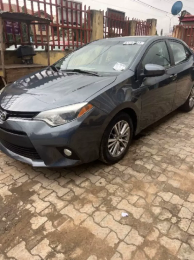 Toyota Corolla   - 2013