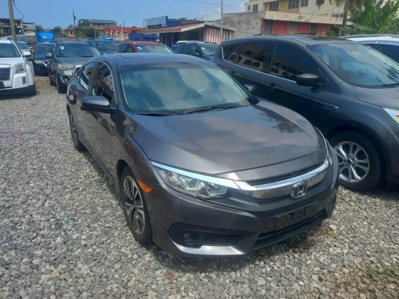 Honda Civic   - 2016
