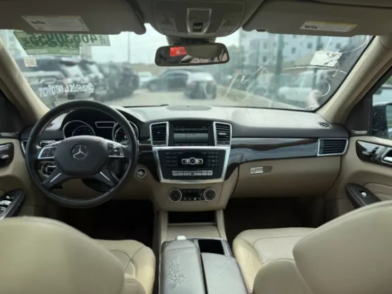 Mercedes-Benz ML 350 - 2014