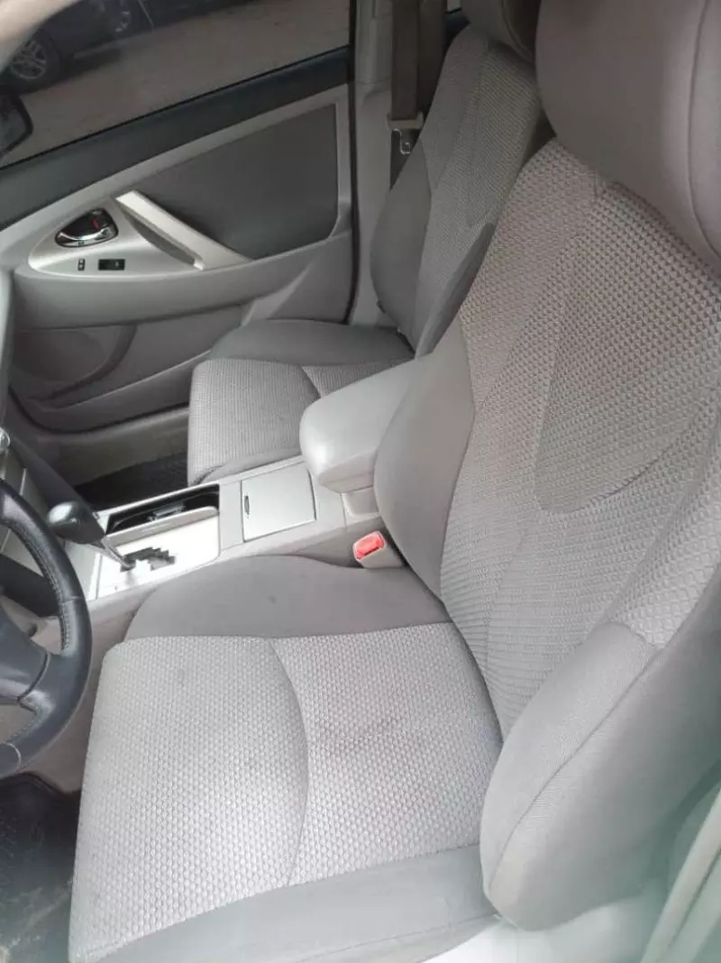 Toyota Camry   - 2011