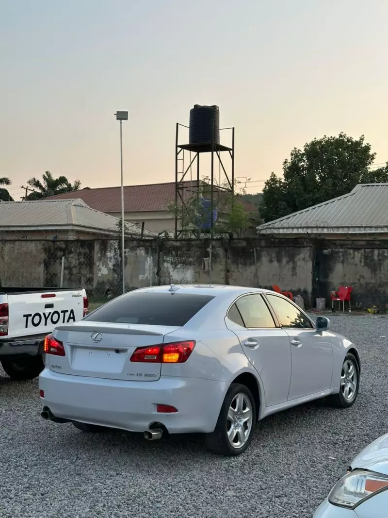 Lexus IS 250   - 2008