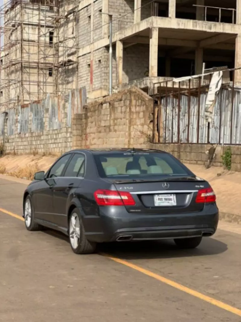 Mercedes-Benz E-Class   - 2013