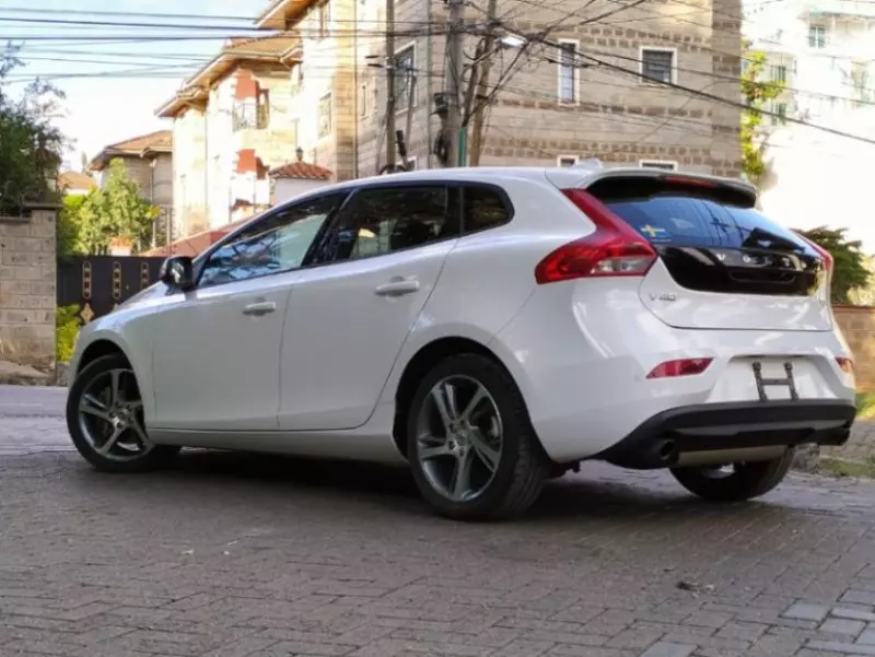 Volvo V40   - 2017