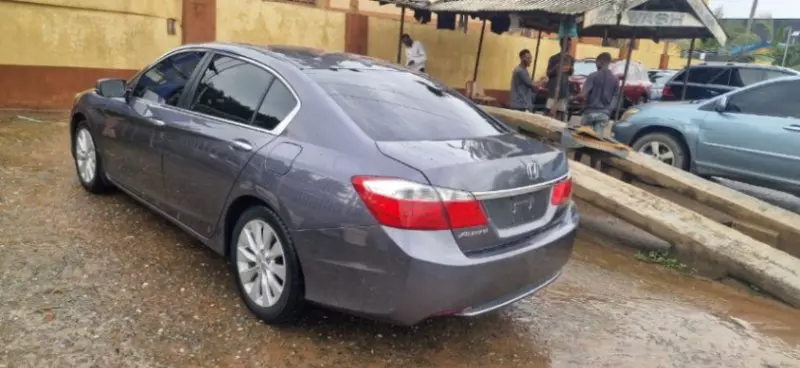 Honda Accord   - 2013