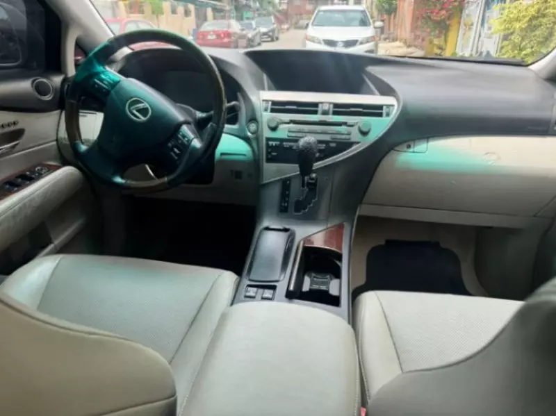 Lexus RX   - 2010
