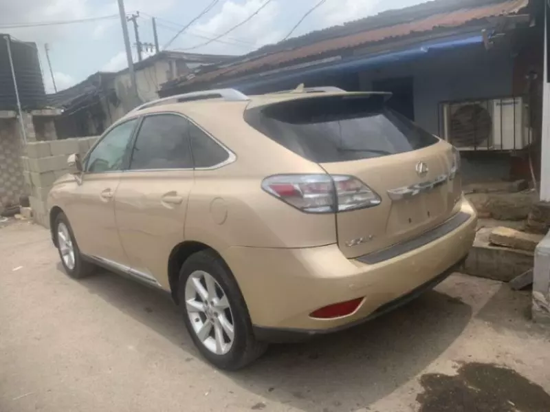 Lexus RS 350   - 2010