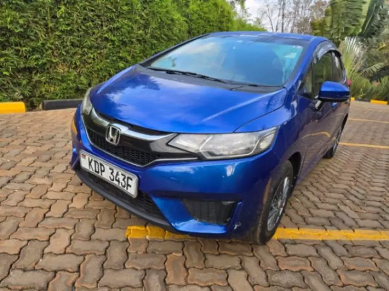 Honda Fit   - 2016