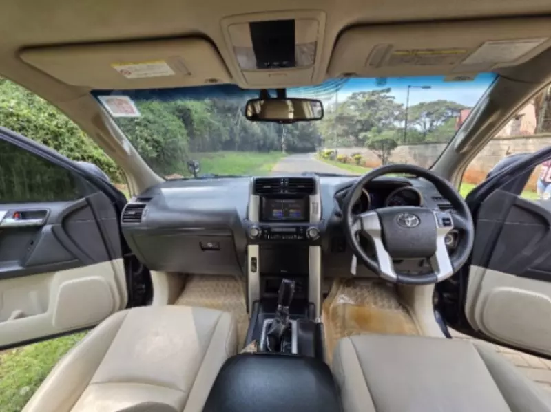 Toyota Land Cruiser Prado   - 2012