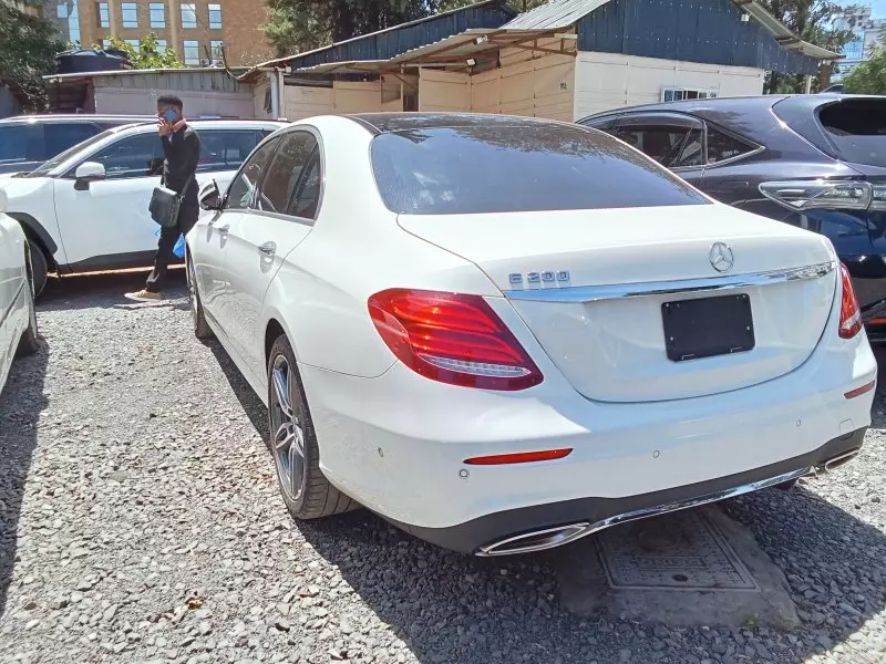 Mercedes-Benz E 200   - 2017