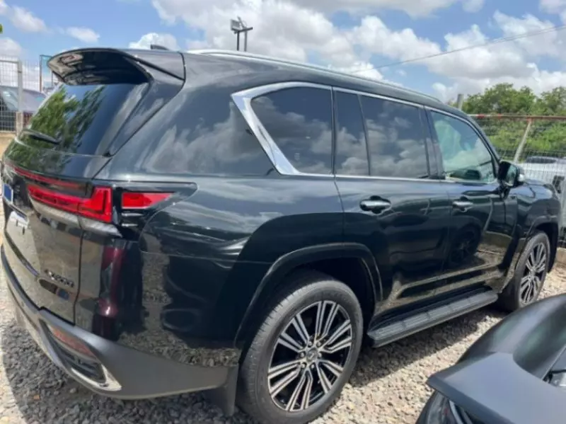 Lexus LX 600   - 2026