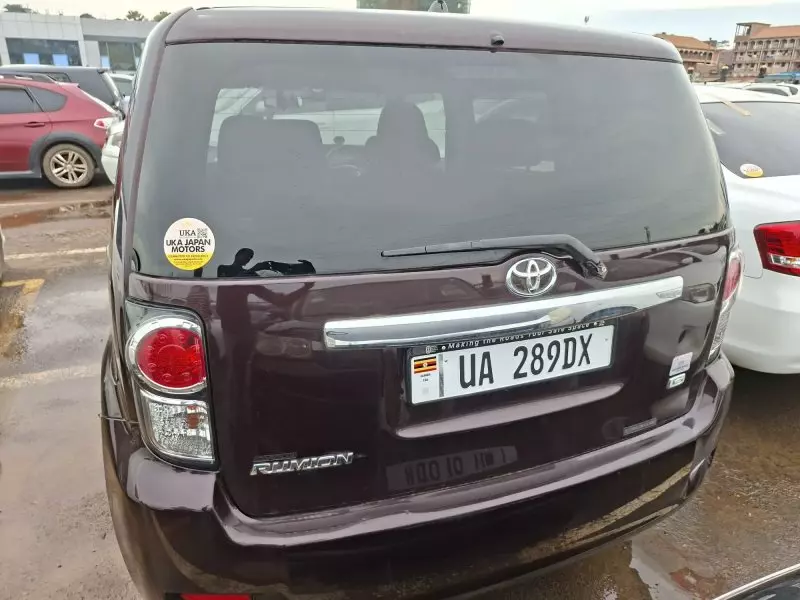 Toyota Rumion   - 2012