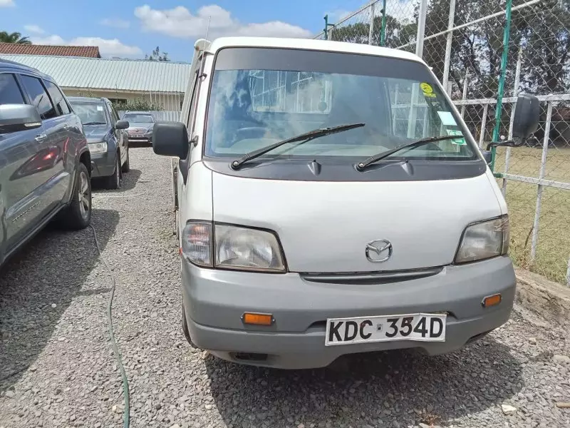 Mazda Bongo   - 2017