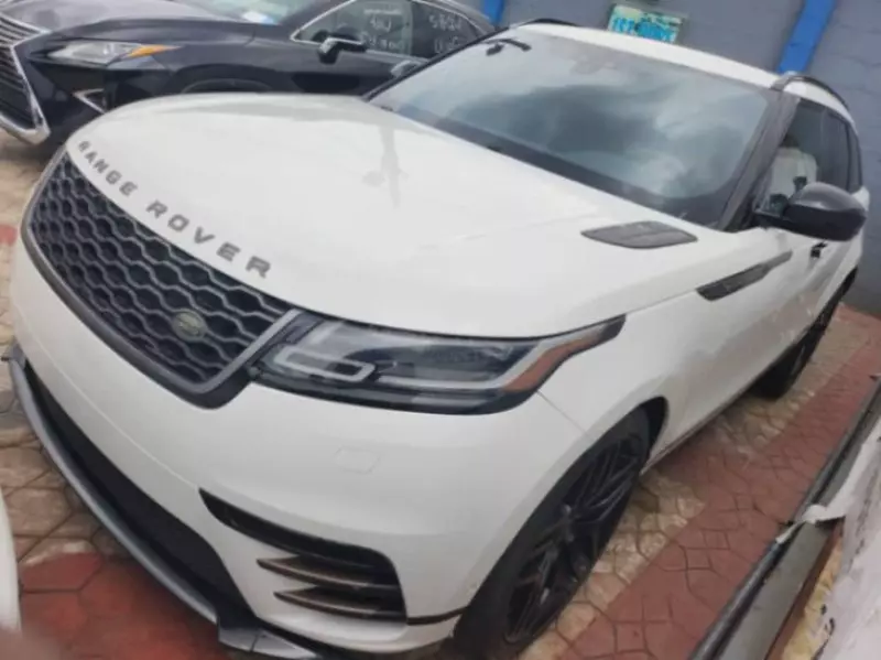 Land Rover Range Rover Velar   - 2018