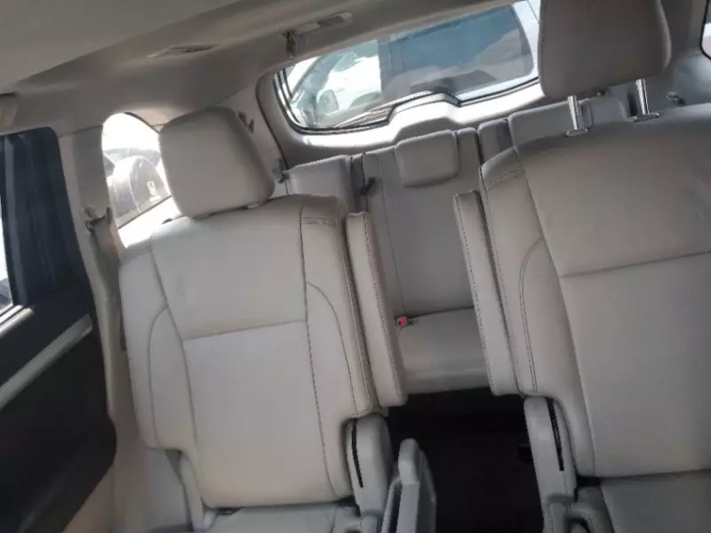 Toyota Highlander   - 2019