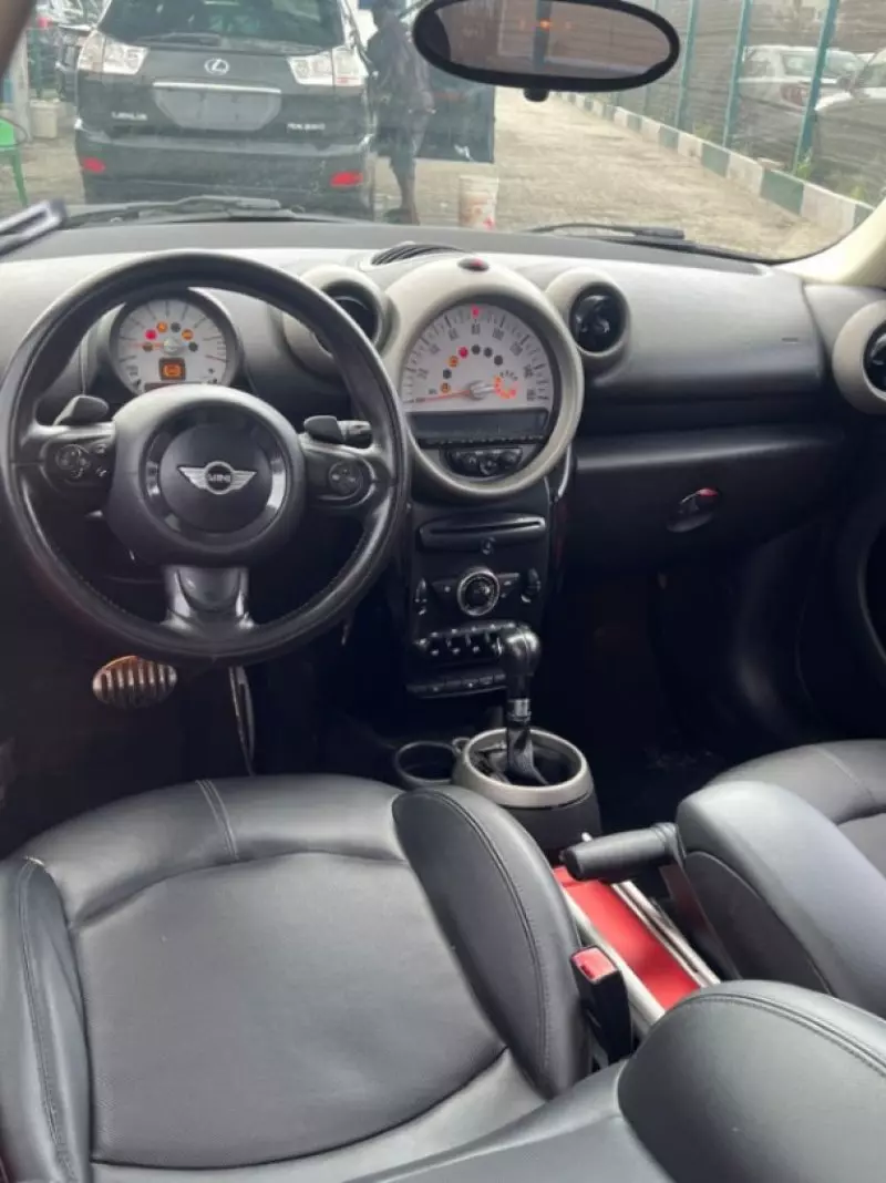 MINI Cooper   - 2012