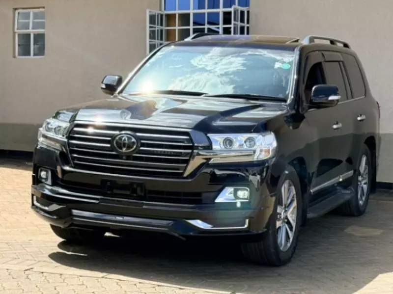 Toyota Land Cruiser V8