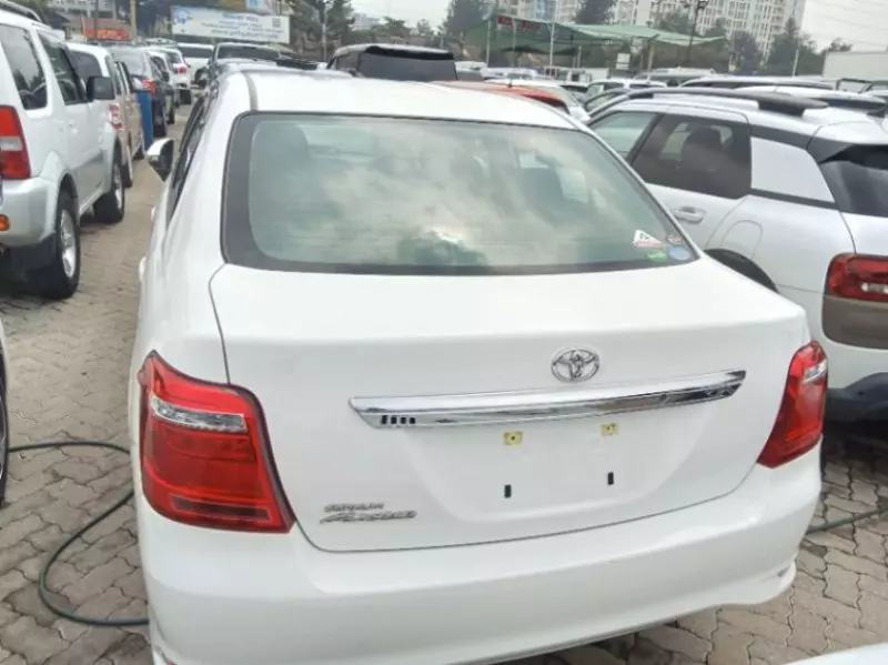 Toyota Axio    - 2018