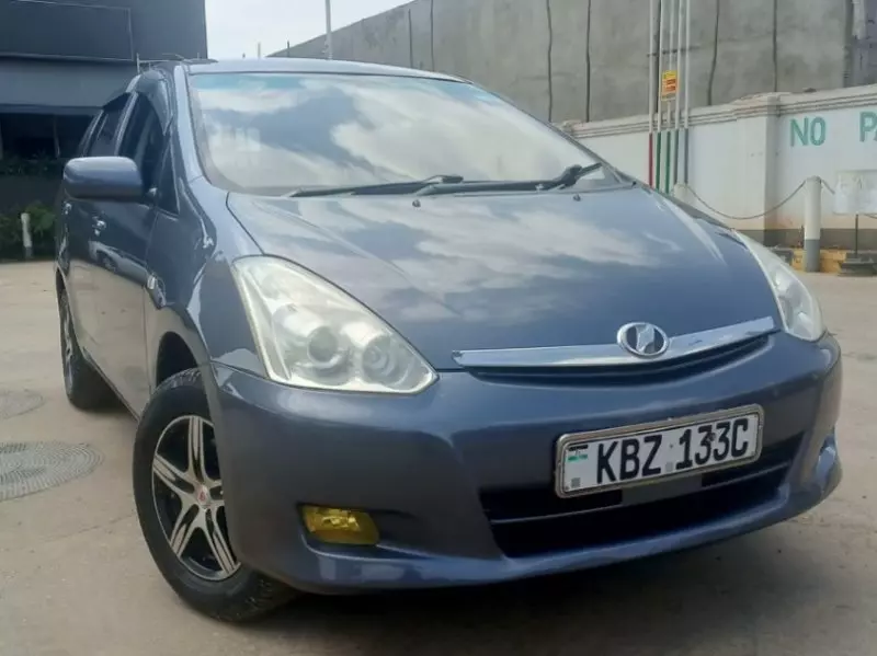 Toyota Wish   - 2010