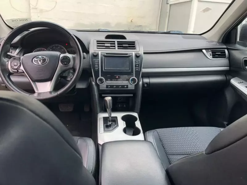 Toyota Camry   - 2013