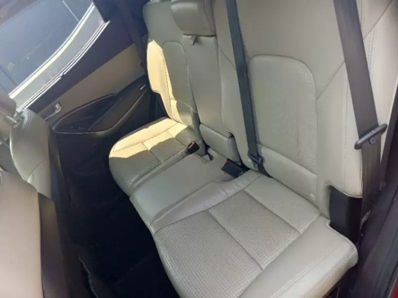 Hyundai Santa Fe   - 2013