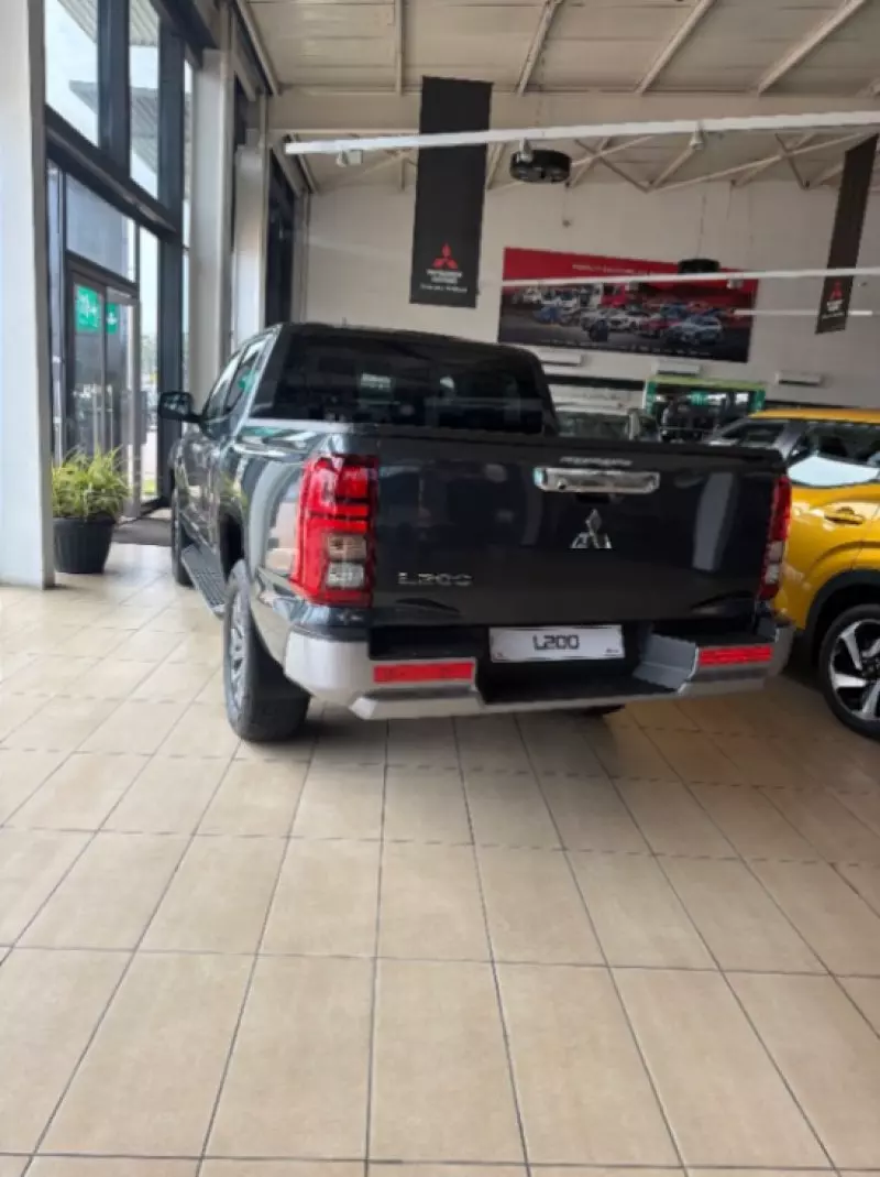 Mitsubishi L200 D/C Sportero A/T
